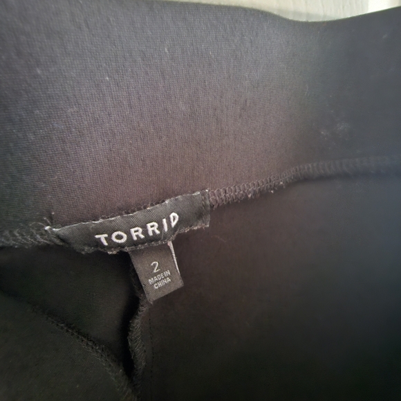 Torrid pencil skirt - Picture 2 of 5